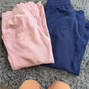 ⭐️Lululemon Athletica Pink and Navy Joggers Size‎ 6⭐️